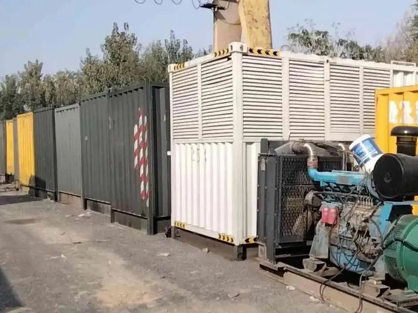 民丰200KW柴油发电机机组每小时油耗是多少?