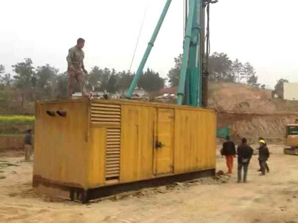 民丰如何判断水冷式机油散热器密封件是否需要更换？
